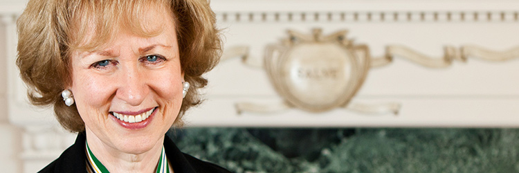 A photo session with Kim Campbell